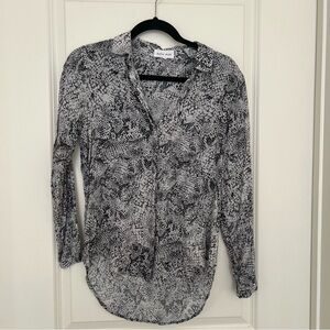 Bella Dahl long sleeve blouse